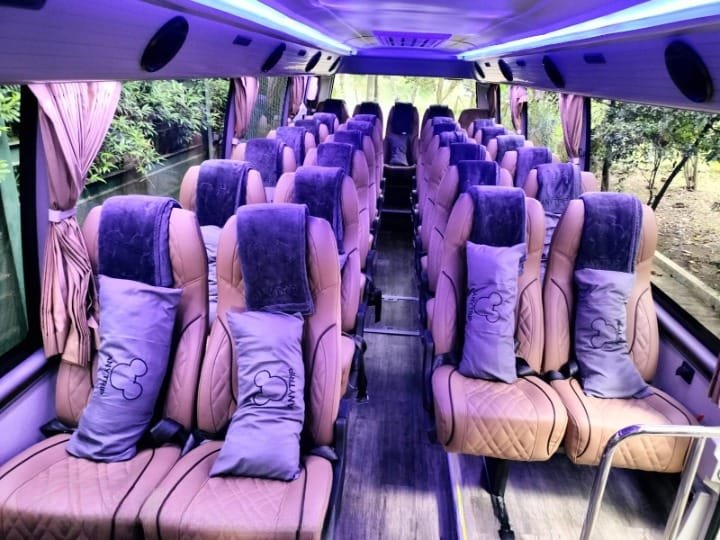 Medium Bus 28 3