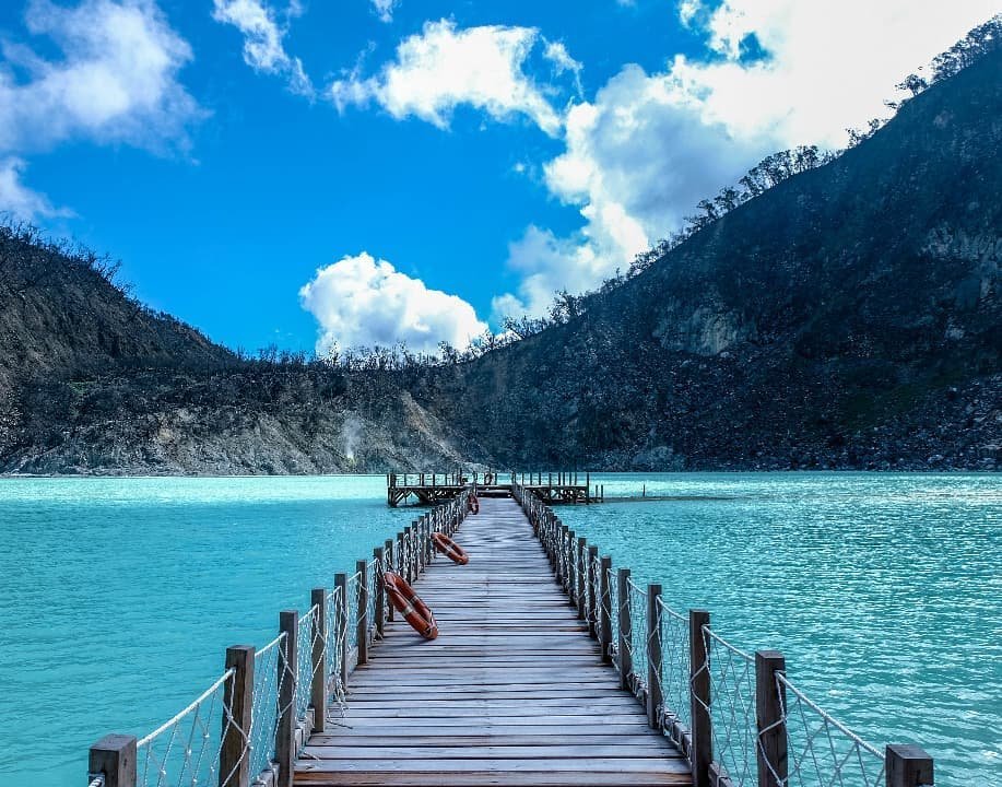 tempat wisata di Bandung Terbaik 2023 - Kawah Putih